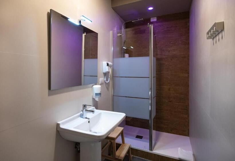 استودیوی استاندارد, Dannunziano Apart