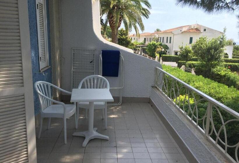 غرفة قياسية فردية, Poseidon