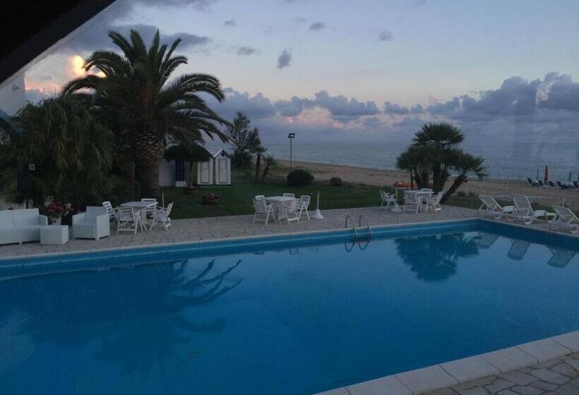 غرفة قياسية مطلّة علي البحر مزوَّدة بشُرفة, Poseidon