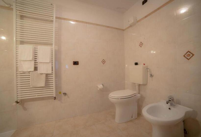 스탠다드 스튜디오, Family Apartments Le Chalet