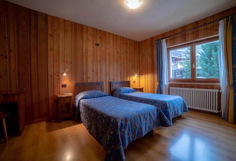 Апартаменты 2 спальни Вид на Сад, Family Apartments Le Chalet