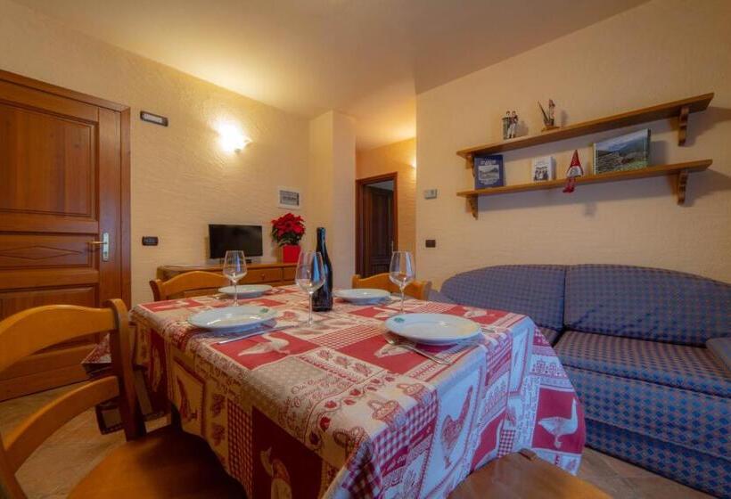 2침실 아파트 정원 전망, Family Apartments Le Chalet