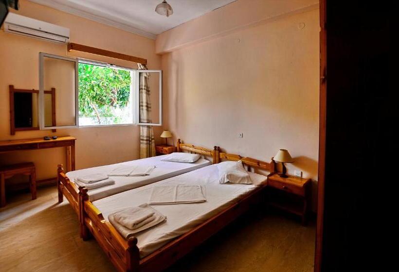 דירת שני חדרים, Villa Rebecca