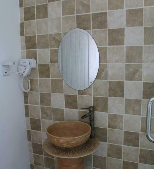 חדר סטנדרט, Buzz Lightyear Youth Hostel