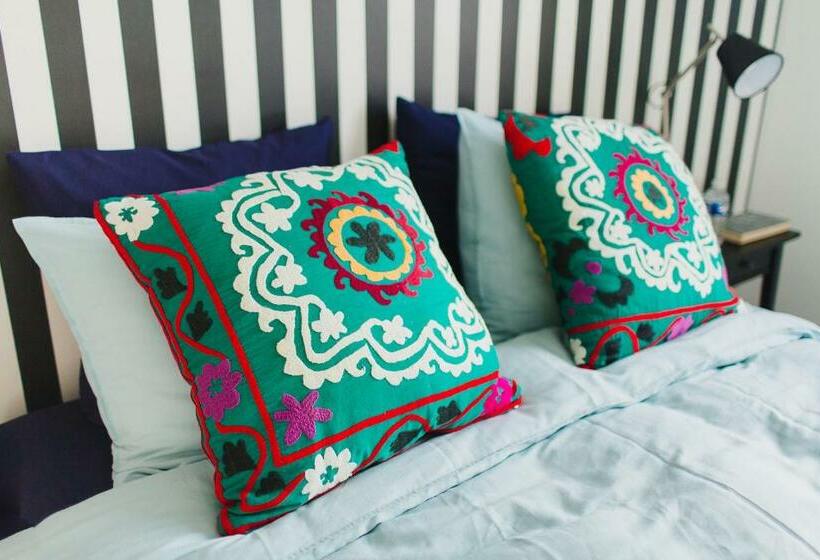 اتاق استاندارد, B&b Place Jourdan