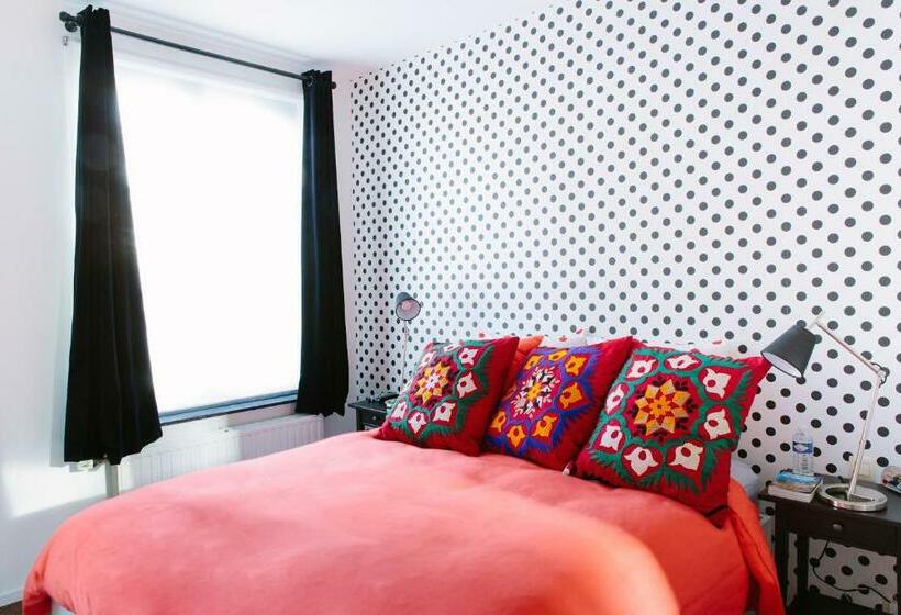 اتاق استاندارد, B&b Place Jourdan