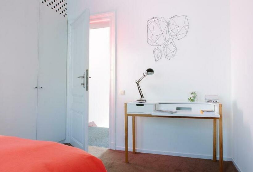 اتاق استاندارد, B&b Place Jourdan