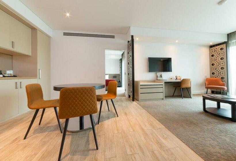 إستوديو قياسى مطلّ علي الحديقة, Bridges Villas Barooga