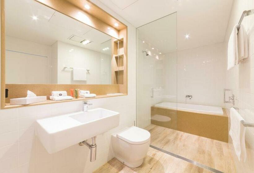 إستوديو قياسى مطلّ علي الحديقة, Bridges Villas Barooga