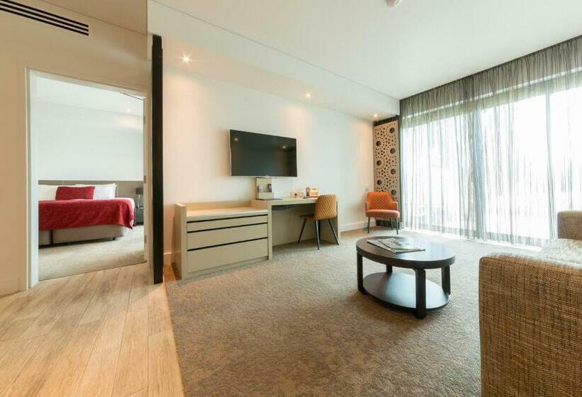 إستوديو قياسى مطلّ علي الحديقة, Bridges Villas Barooga