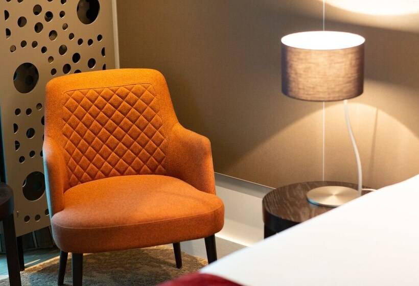 إستديو قياسى مزود بشرفة, Bridges Villas Barooga