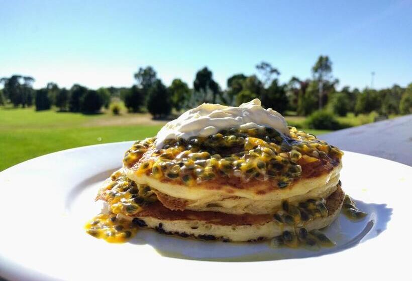 إستوديو قياسى, Bridges Villas Barooga