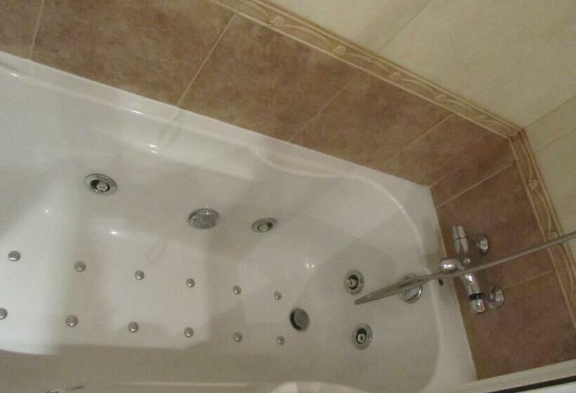 חדר סטנדרט, Galayos