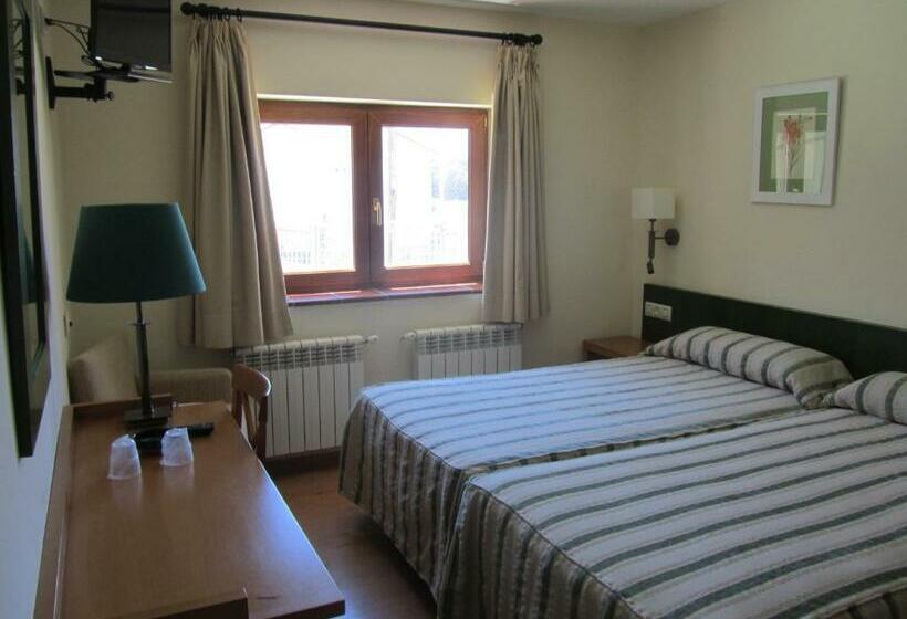 חדר סטנדרט, Galayos