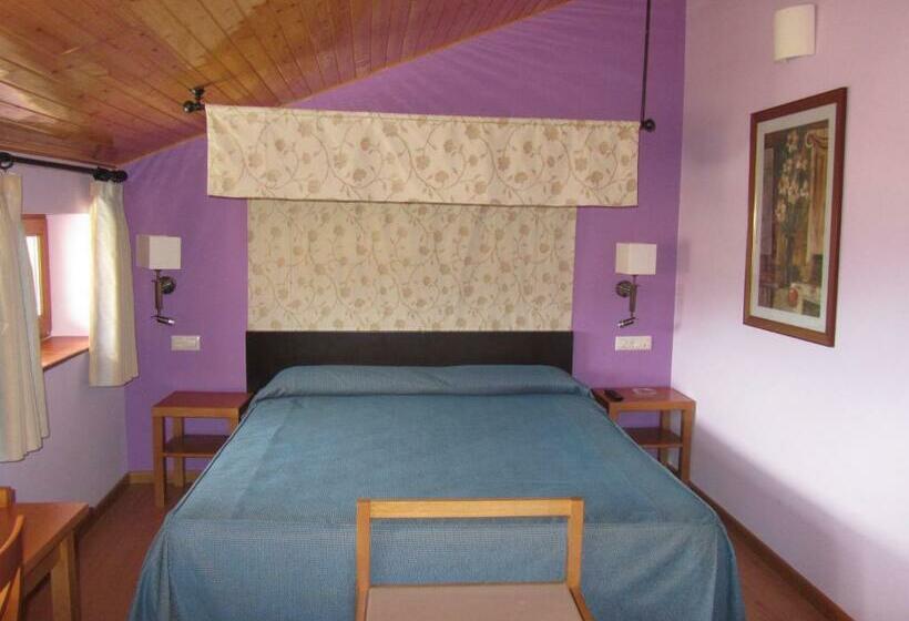 חדר משפחתי, Galayos