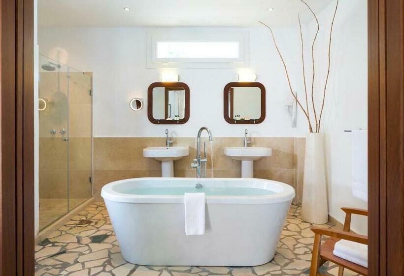 Полулюкс, Punta Sur