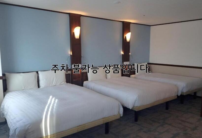 Triple Room Sea View, Toyoko Inn Busan Haeundae 2