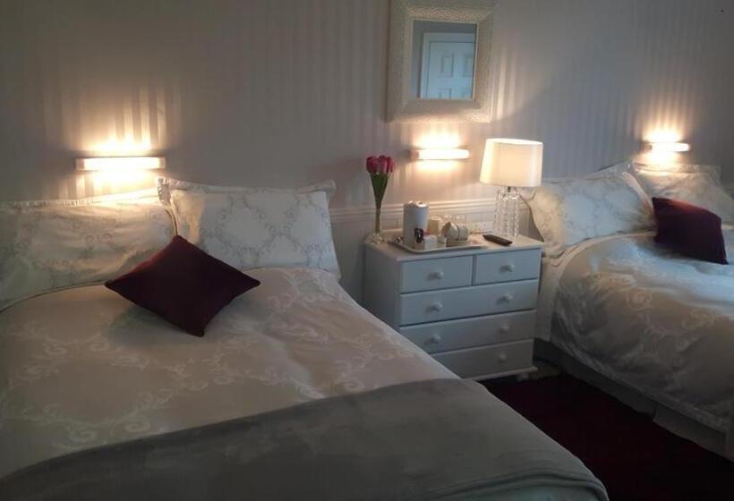 חדר משפחתי, Shannonside House N37hf67