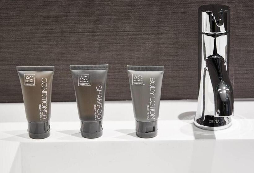 غرفه قياسيه سريرين مزدوجين, Ac Hotel By Marriott Raleigh North Hills