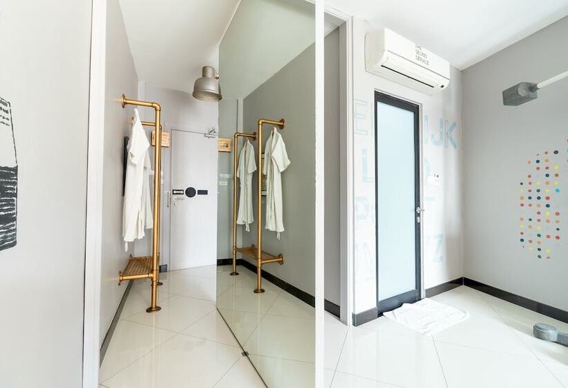 اتاق استاندارد با تخت بزرگ, The Secret Service Bed & Breakfast