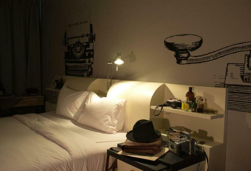 اتاق استاندارد با تخت بزرگ, The Secret Service Bed & Breakfast