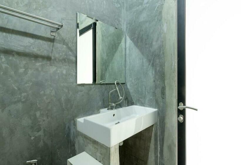 اتاق استاندارد با تخت بزرگ, The Secret Service Bed & Breakfast