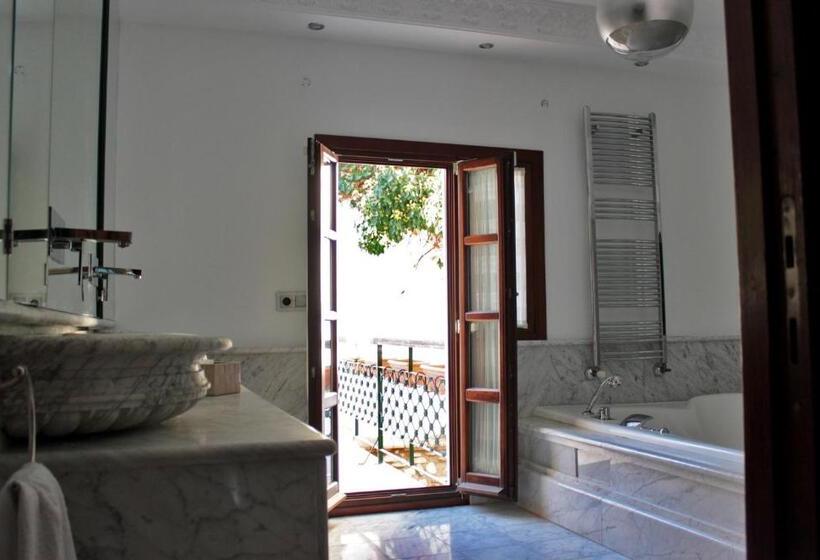 Chambre Standard avec Vues, Suite Comares