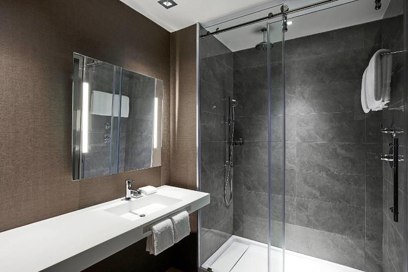 غرفة قياسية سرير كينج, Ac Hotel By Marriott Raleigh North Hills