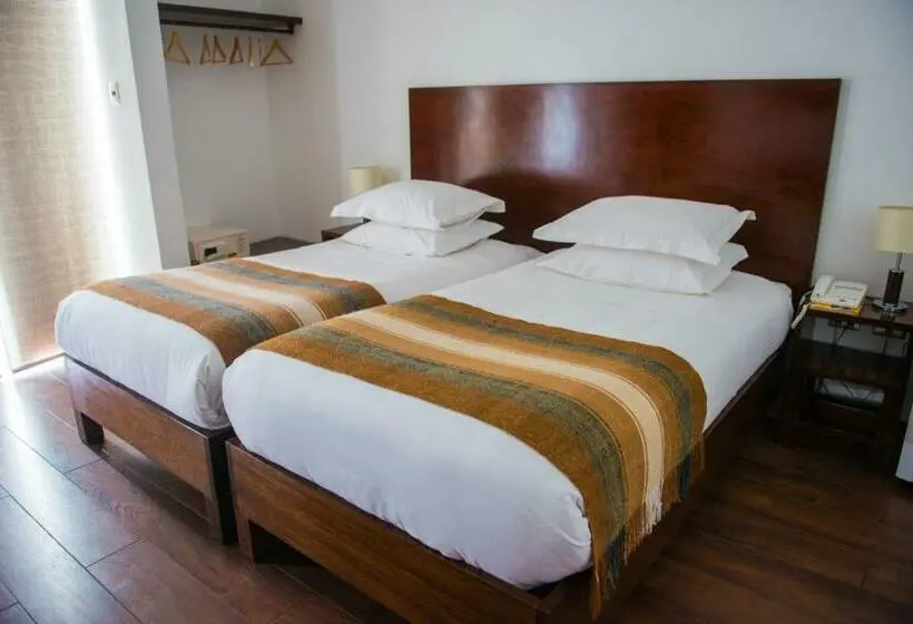 اتاق استاندارد سه نفره, Casa Beltran