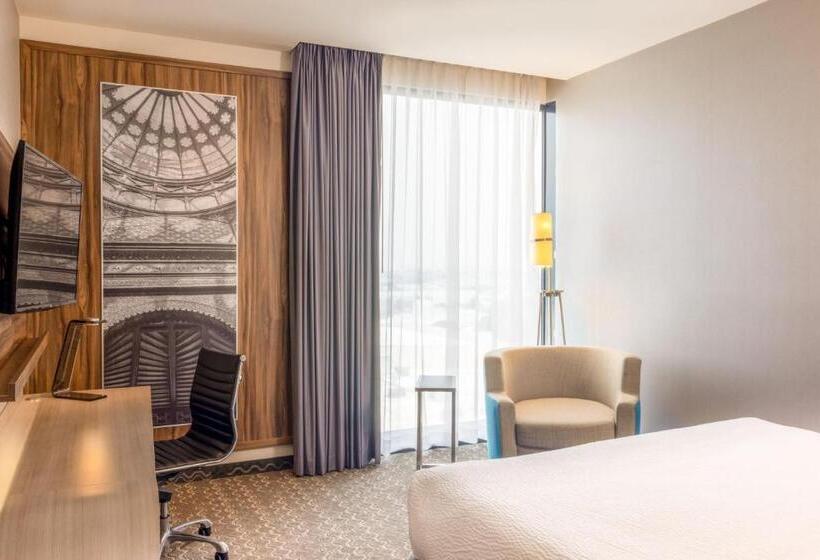 キングサイズベッドのスタンダードルーム, Courtyard By Marriott Mexico City Vallejo