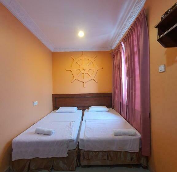 غرفة قياسية, Highway Budget