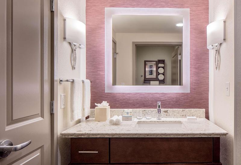 Люкс Кровать Кинг, Homewood Suites By Hilton New Orleans French Quarter