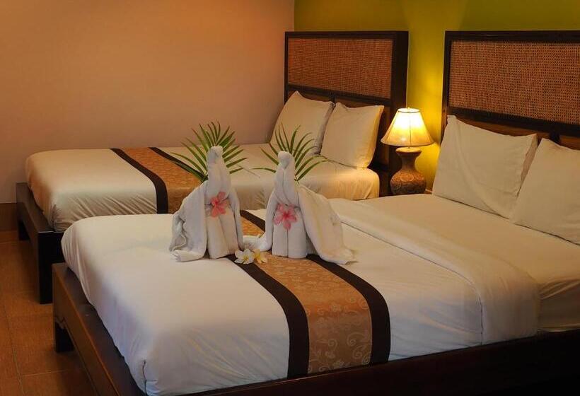 بنگله خانوادگی, Koh Chang Bailan Beach Resort