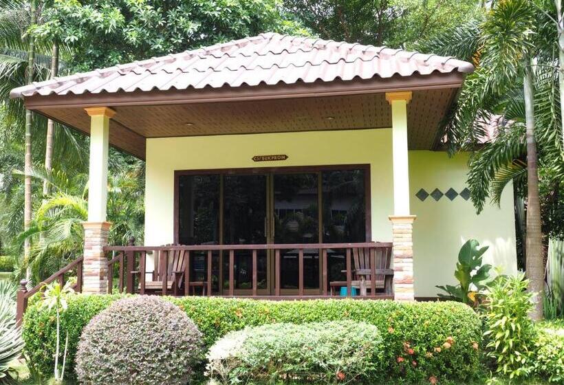 スーペリアーバンガロー, Koh Chang Bailan Beach Resort