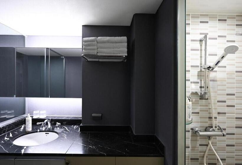 سوییت اجرایی, Kolon Seacloud