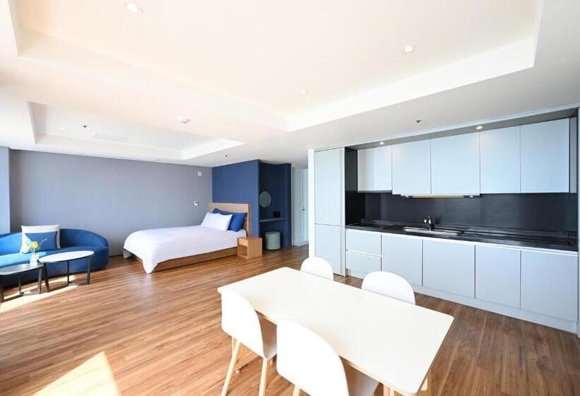 سوییت اجرایی, Kolon Seacloud