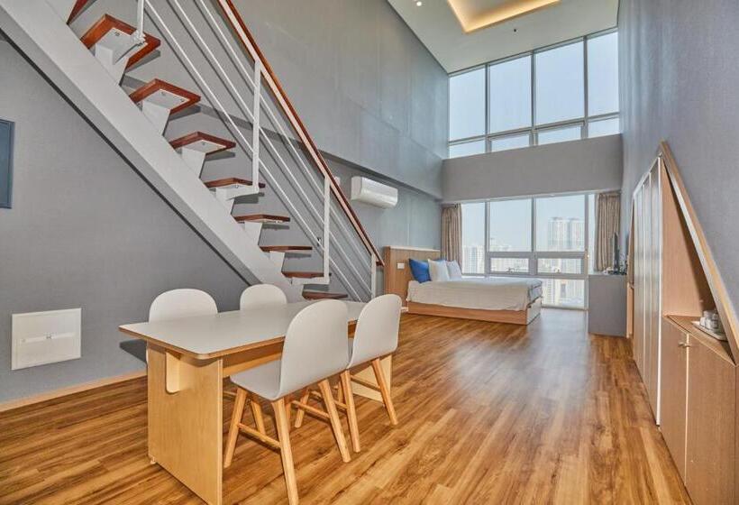 مجموعه ویستا شهر, Kolon Seacloud