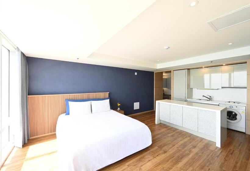 سوییت جونیور, Kolon Seacloud