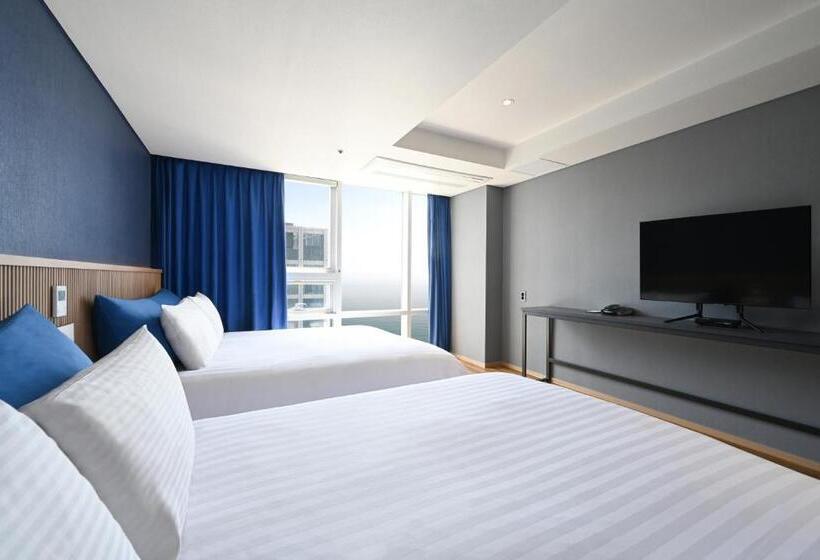 اتاق لوکس با چشم‌انداز دریا, Kolon Seacloud