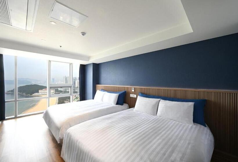 اتاق لوکس با چشم‌انداز دریا, Kolon Seacloud