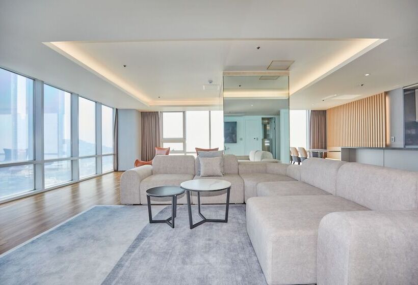 سوئیت رویال, Kolon Seacloud