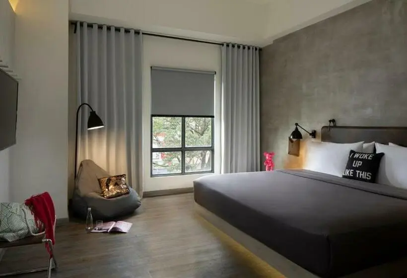 Chambre Standard Lit Queen Size, Moxy Bandung
