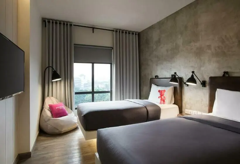 Chambre Standard Vue Ville, Moxy Bandung