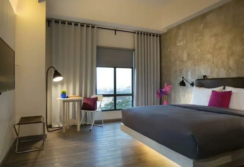 Chambre Standard Lit Queen Size, Moxy Bandung