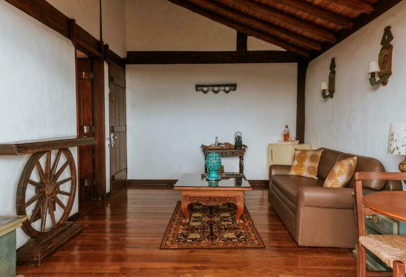 スイート, Pousada Pedra Azul