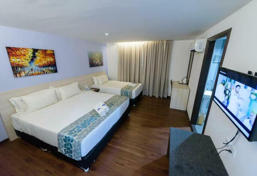 חדר סטנדרט לשלושה, Samudra Hotel Kuching