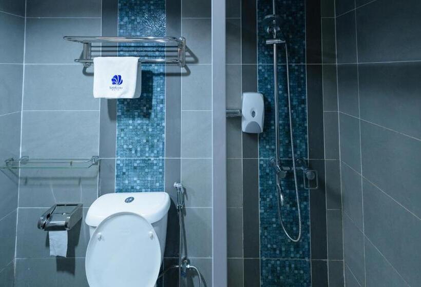 חדר סטנדרט לשלושה, Samudra Hotel Kuching