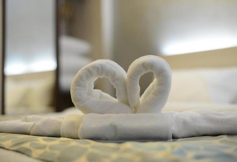 סוויטה, Samudra Hotel Kuching