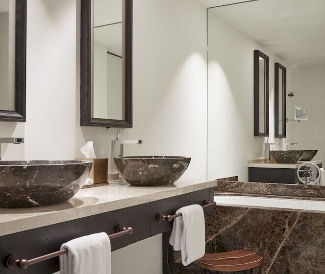 标准间, The Nikolai Hamburg   Leonardo Limited Edition