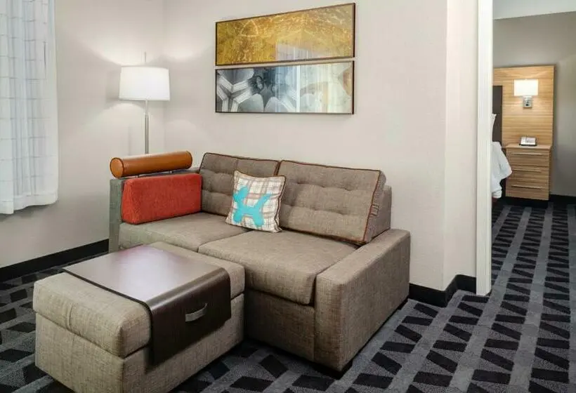 Sviitti, Towneplace Suites By Marriottdetroit Canton